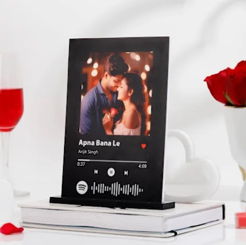 Personalized Musical Couple's Photo Frame