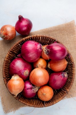 Onion (Pyaz)