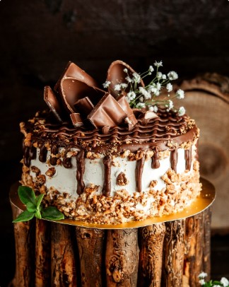 Lotus Biscoff Medovik Cake