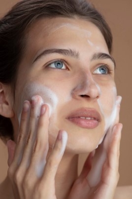 Cetaphil Gentle Foaming Cleanser with Glycerin & Vitamin E | For All Skin Types