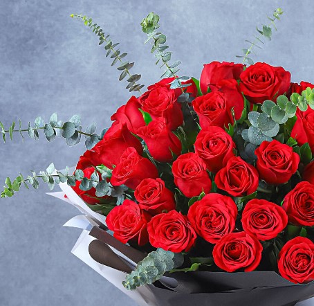 Roses in Obsidian